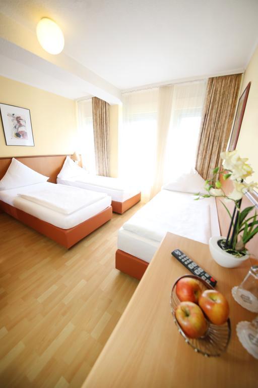 Hotel Europa Offenbach am Main Room photo