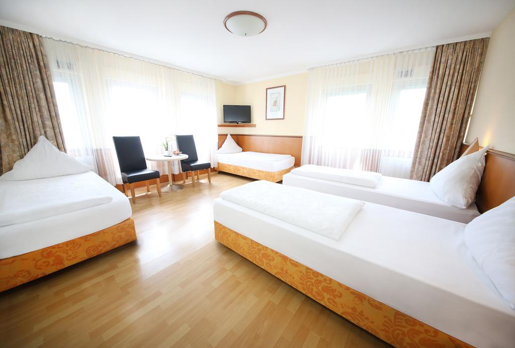 Hotel Europa Offenbach am Main Room photo